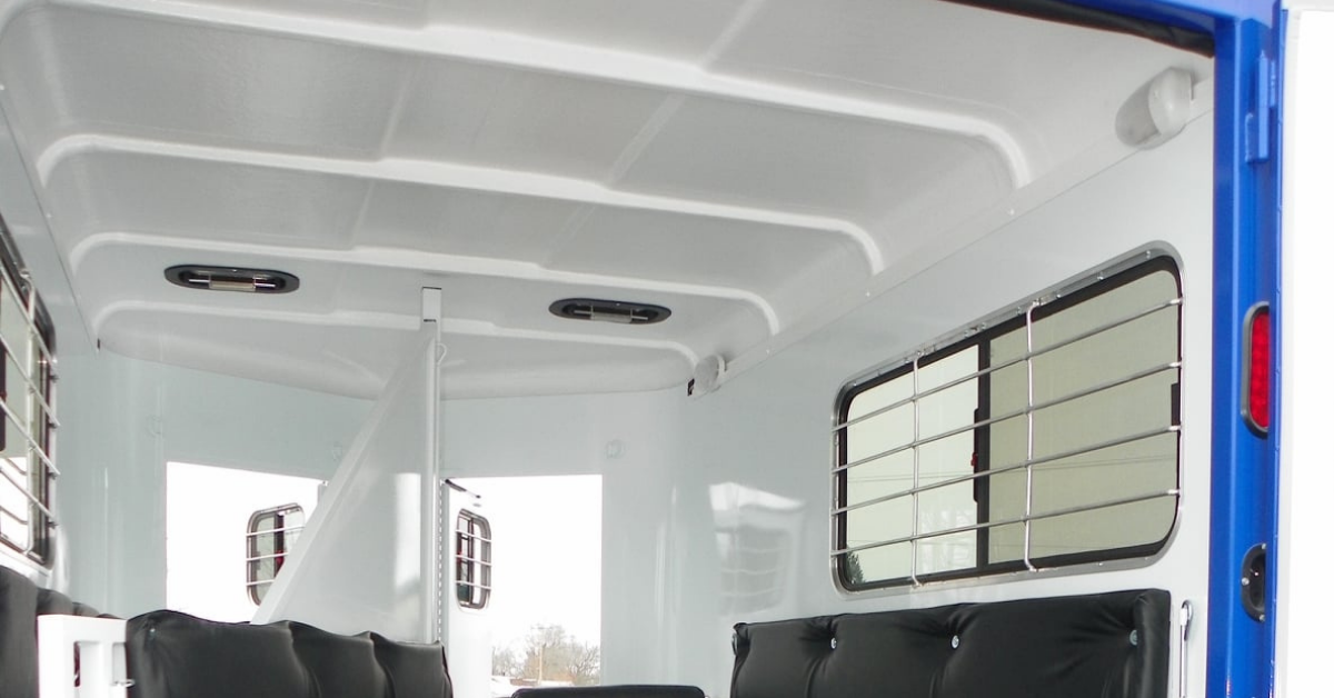 What is the Safest Roof Material to Use on a Horse Trailer?